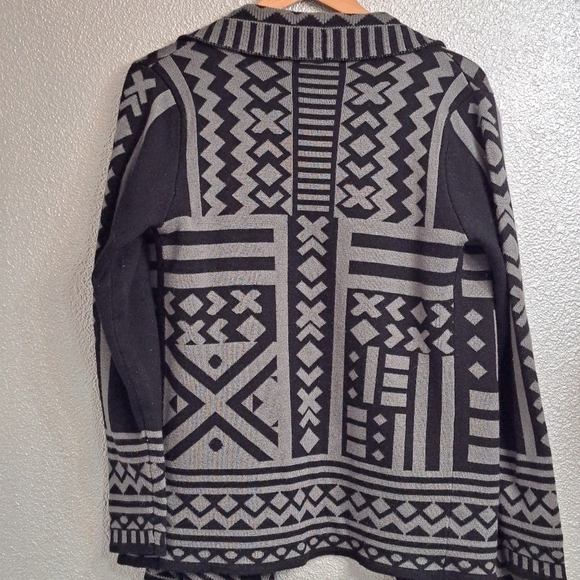 Sisters Assymetrical Tribal Print Open Cardigan   Size L - Picture 6 of 9